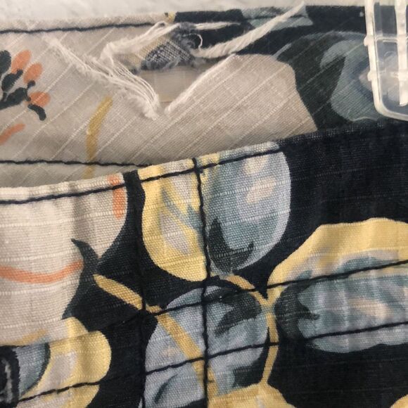 Bermuda shorts size 8 made in Japan Unbranded blue flowers - Picture 3 of 6